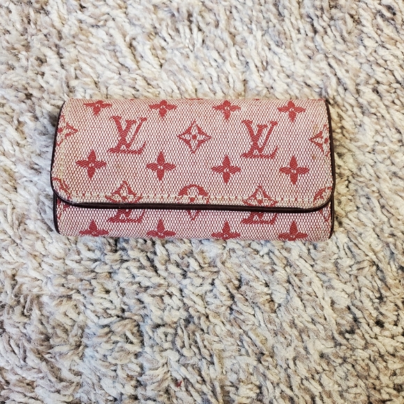 Authentic Louis Vuitton Red Mini Lin Keychain - Picture 2 of 8